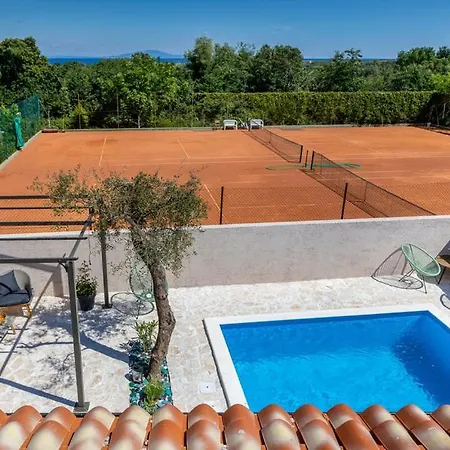 Villa Blue Sapphire Boutique Villa *