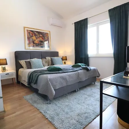 Blue Sapphire Boutique Villa