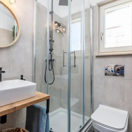 Blue Sapphire Boutique Villa *