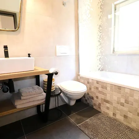 Blue Sapphire Boutique Villa * Liznjan